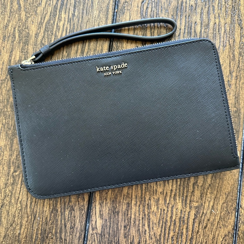 NWOT Kate Spade wristlet clutch